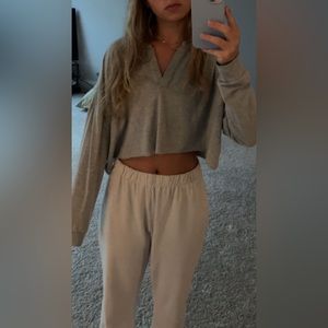 grey cropped long sleeve.